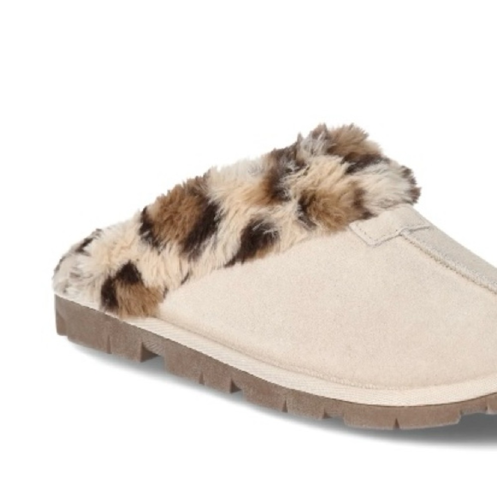 Cozy Beige Fur-Lined Women's Slippers